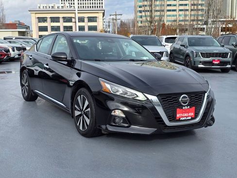 Used 2019 Nissan Altima 2.5 SV image 7