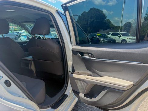 Used 2023 Toyota Camry LE FWD image 17