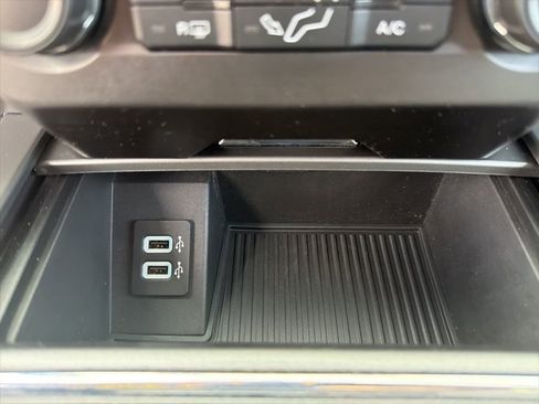 Used 2018 Ford F250 XLT w/ XLT Premium Package image 40