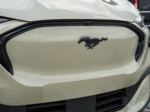 New 2025 Ford Mustang Mach-E Premium image 11