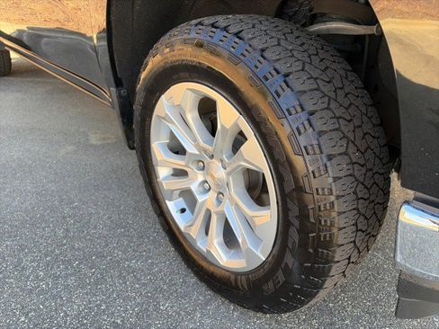 Used 2021 Chevrolet Silverado 1500 LTZ w/ LTZ Premium Package image 14