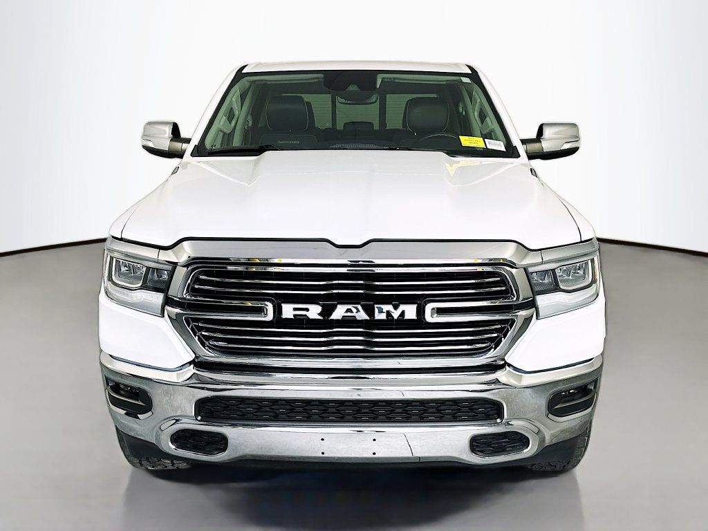 Used 2022 RAM 1500 Laramie AWD/4WD image 2