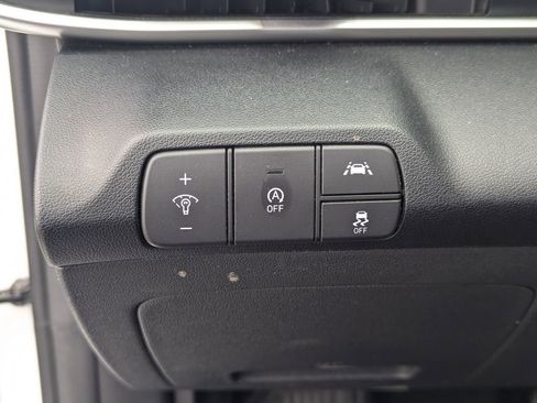 Used 2023 Hyundai Elantra SE FWD image 23
