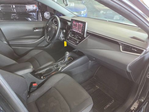 Used 2020 Toyota Corolla SE image 24
