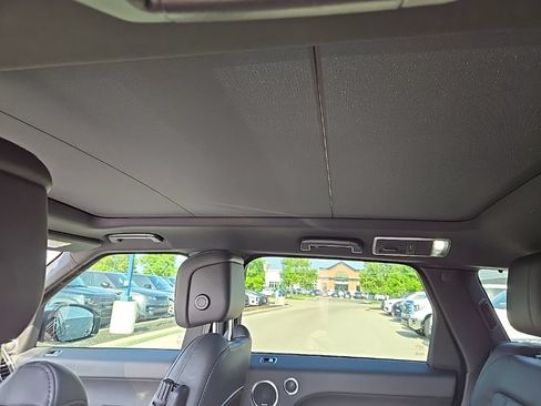 Used 2019 Land Rover Range Rover Sport HSE AWD/4WD image 15