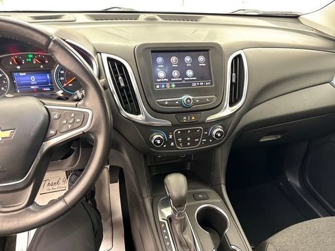 Used 2022 Chevrolet Equinox LT FWD image 16