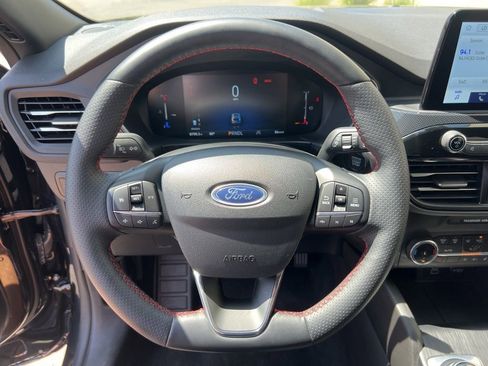 Used 2025 Ford Escape ST-Line Select image 12