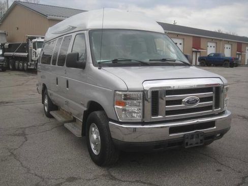 Used 2013 Ford E-350 and Econoline 350 Extended Super Duty w/ PWR Group image 12