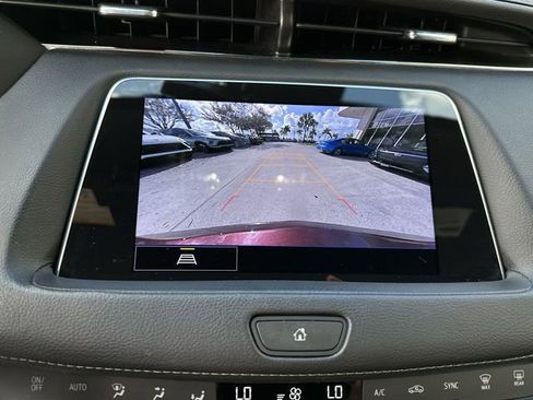 Certified 2023 Cadillac XT4 Premium Luxury image 25