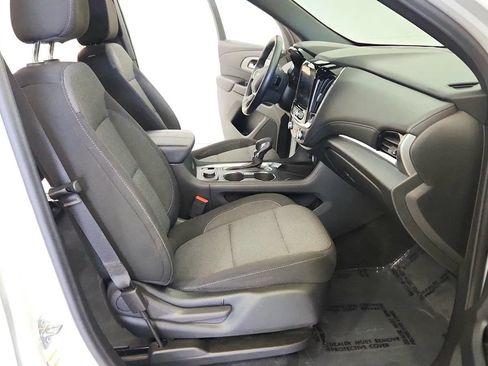 Used 2023 Chevrolet Traverse LT FWD image 30