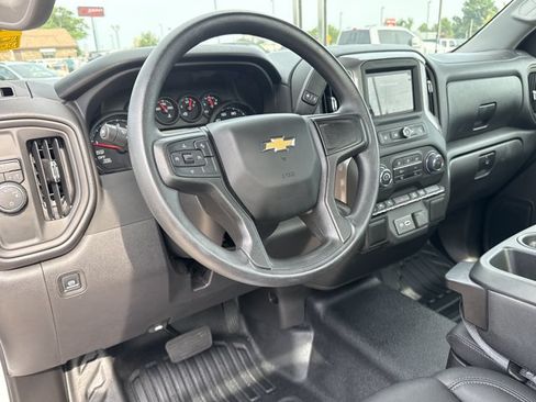 Used 2025 Chevrolet Silverado 1500 W/T w/ Work Truck Package RWD image 6