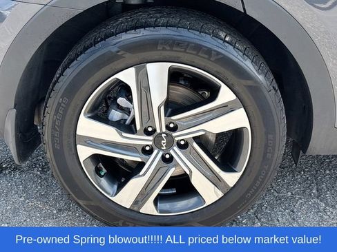 Used 2023 Kia Sorento EX AWD/4WD image 11