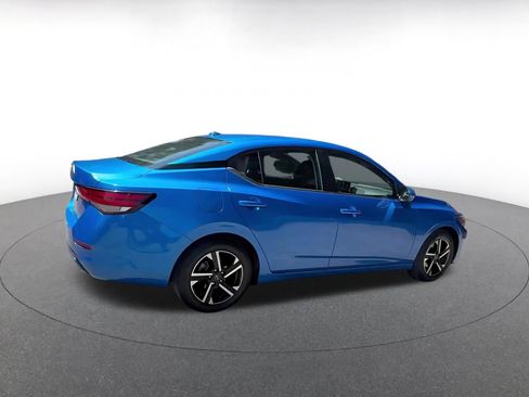 Used 2025 Nissan Sentra SV FWD image 15
