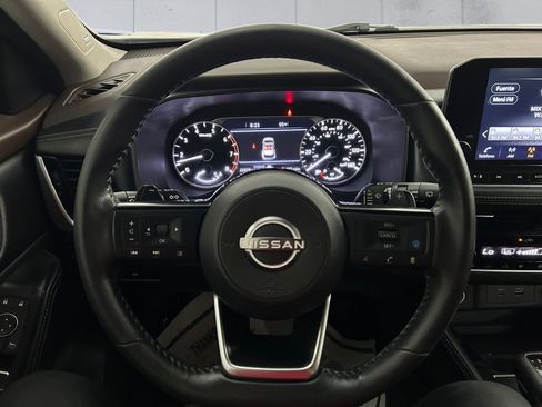 Used 2023 Nissan Rogue SL w/ SL Premium Package FWD image 9