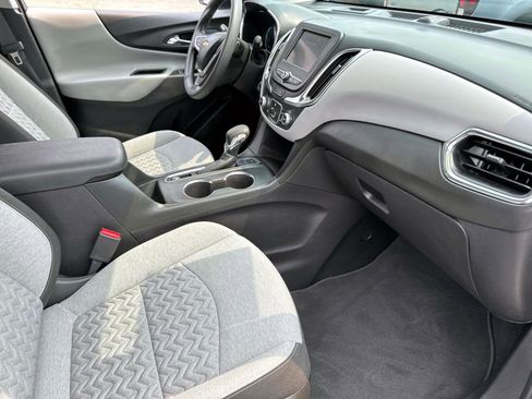Certified 2022 Chevrolet Equinox LS w/ LS Convenience Package image 6