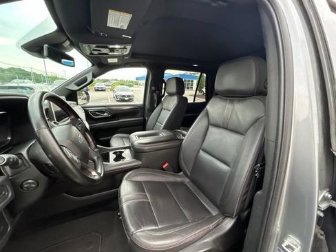 Used 2024 Chevrolet Tahoe RST w/ Luxury Package AWD/4WD image 15