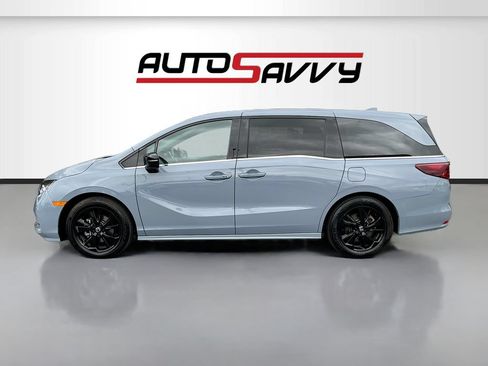 Used 2023 Honda Odyssey Sport image 4