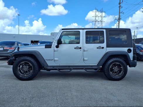 Used 2009 Jeep Wrangler Unlimited X RWD image 5
