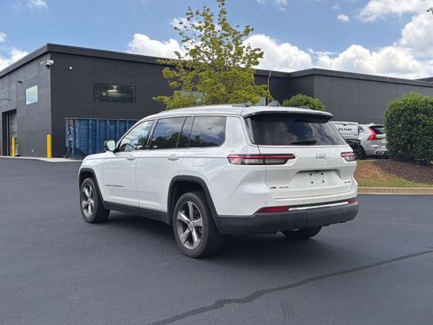 Used 2022 Jeep Grand Cherokee L Limited AWD/4WD image 13