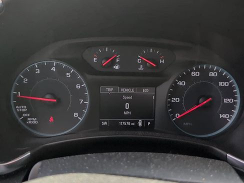 Used 2018 Chevrolet Equinox LT image 24