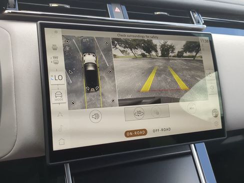 New 2026 Land Rover Range Rover Velar Belgravia AWD/4WD image 32