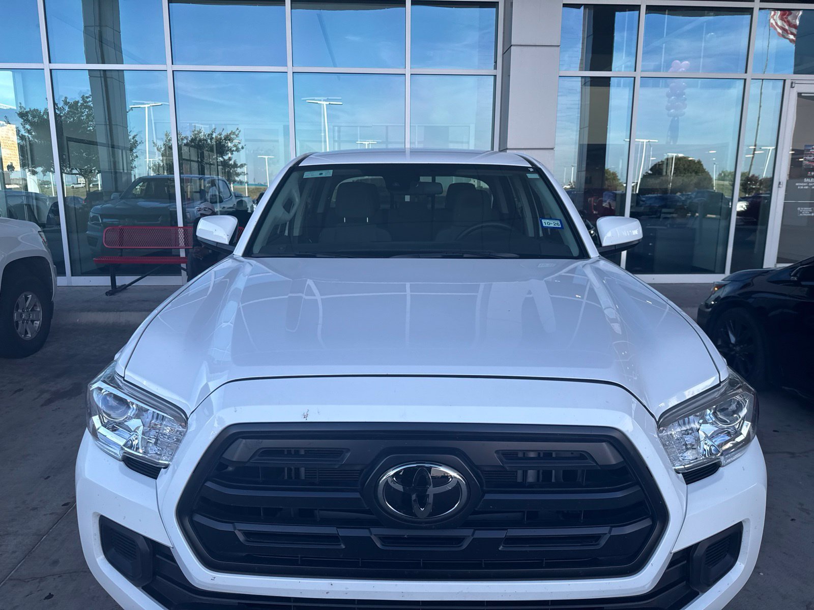 Used 2018 Toyota Tacoma SR w/ SR Convenience Package RWD image 28
