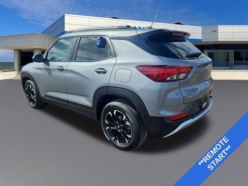 Used 2023 Chevrolet TrailBlazer LT image 3