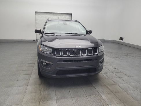 Used 2019 Jeep Compass Latitude w/ Cold Weather Group AWD/4WD image 14