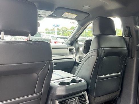 Used 2025 Ford F250 Platinum AWD/4WD image 17