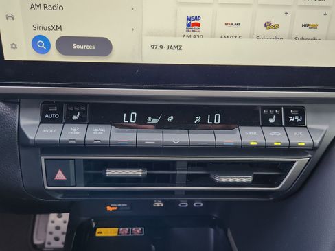 Used 2025 Toyota Camry XSE image 22