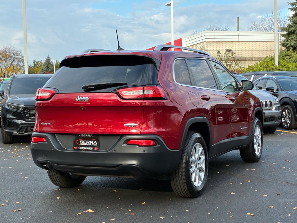 Used 2016 Jeep Cherokee Latitude w/ Safety/Convenience Group AWD/4WD image 5