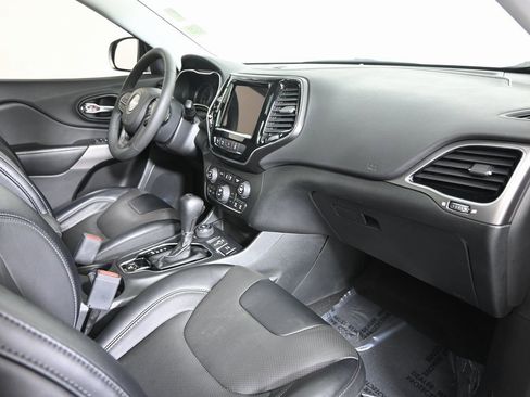 Used 2022 Jeep Cherokee Limited image 15