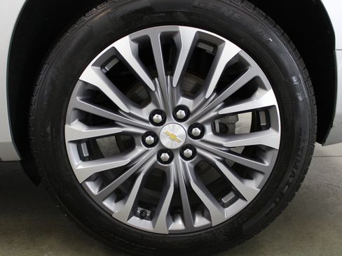 Used 2020 Chevrolet Blazer Premier w/ Driver Confidence II Package image 9