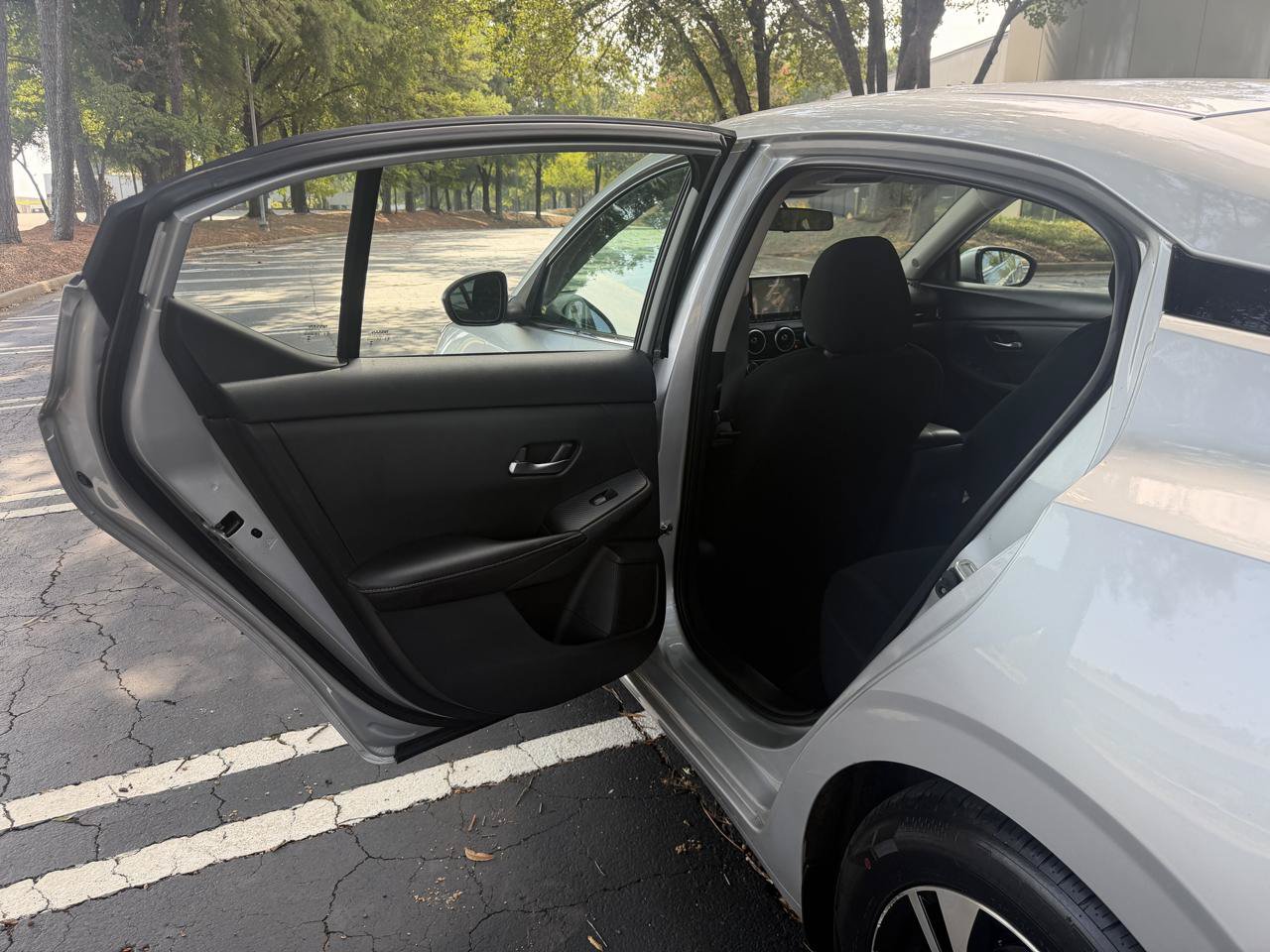 Used 2023 Nissan Sentra SV FWD image 12
