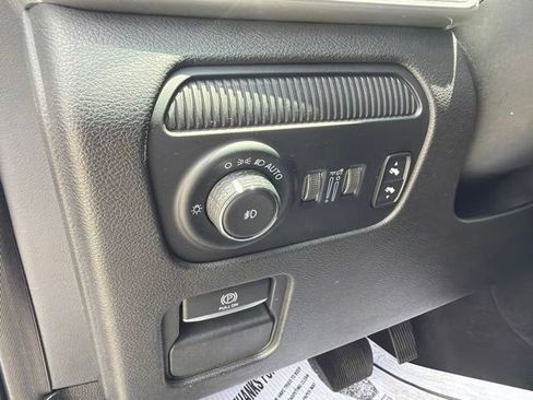 Used 2022 Jeep Wagoneer Series II AWD/4WD image 26