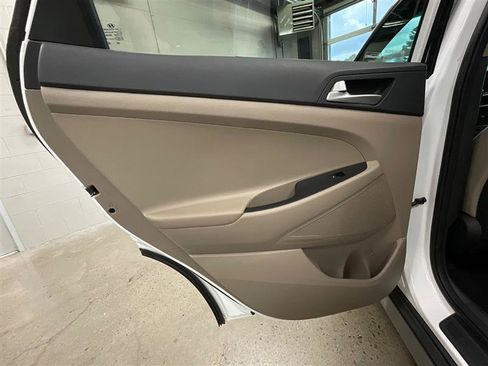 Used 2021 Hyundai Tucson SEL w/ Cargo Package image 19