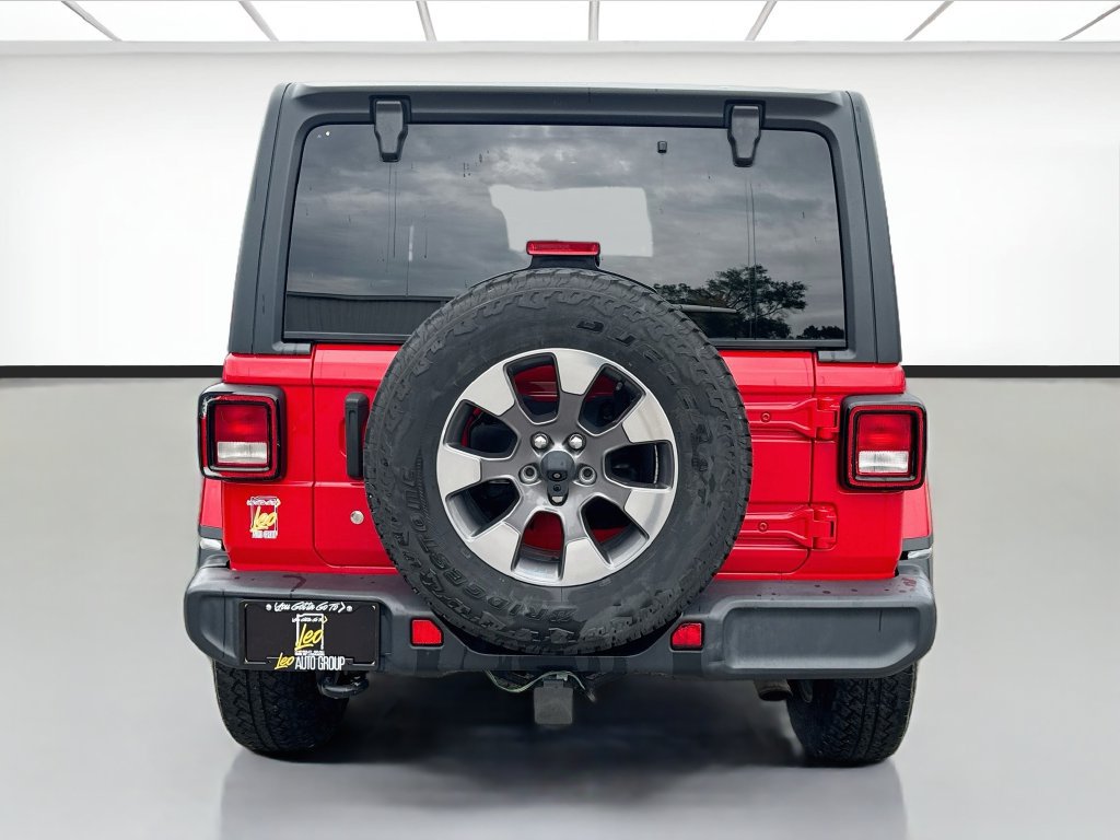 Used 2018 Jeep Wrangler Unlimited Sahara AWD/4WD image 6