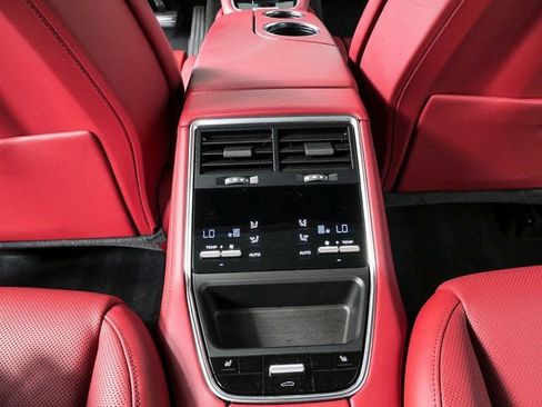 Certified 2023 Porsche Panamera Platinum Edition RWD image 23