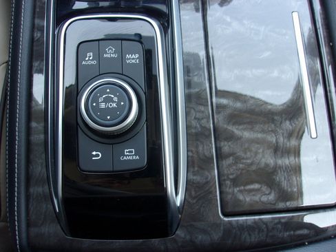 Used 2021 Nissan Armada Platinum w/ Captain's Chairs Package image 19