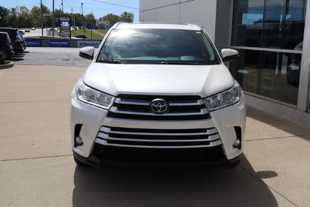 Used 2019 Toyota Highlander XLE AWD/4WD image 6