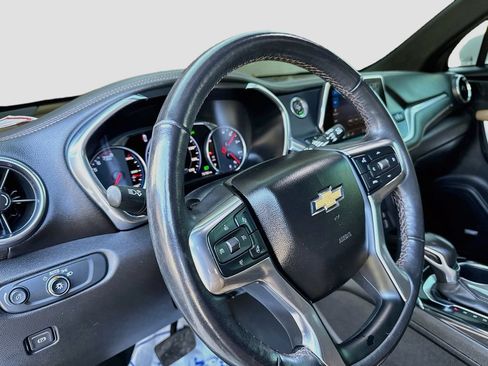 Used 2020 Chevrolet Blazer Premier w/ Driver Confidence II Package FWD image 9