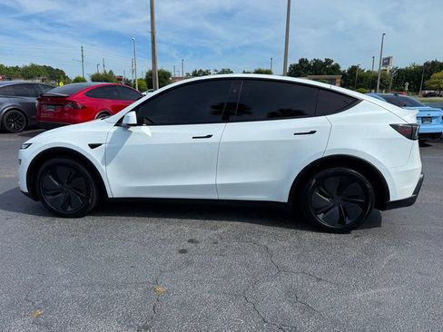 Used 2026 Tesla Model Y Long Range AWD/4WD image 8