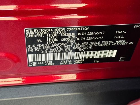 Used 2025 Toyota RAV4 XLE w/ Convenience Package AWD/4WD image 29