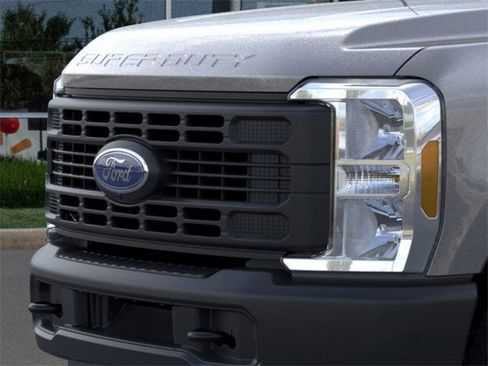 New 2026 Ford F350 XL w/ 360-Degree Camera Package image 17