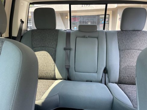 Used 2017 RAM 1500 Big Horn AWD/4WD image 18