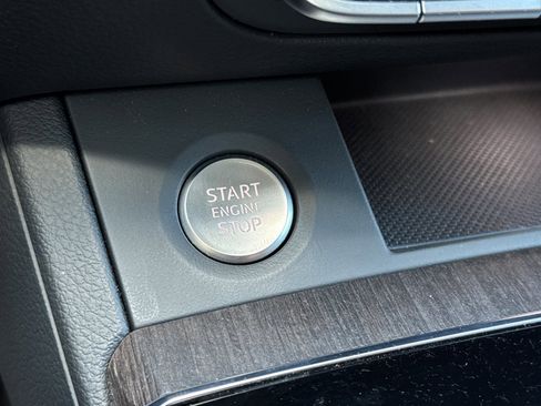 Used 2025 Audi Q5 2.0T Premium image 18