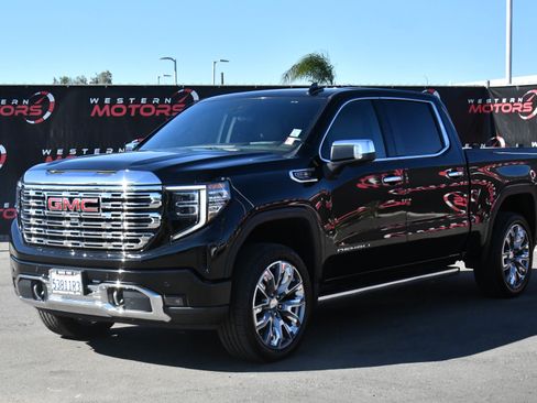 Used 2023 GMC Sierra 1500 Denali w/ Denali Reserve Package image 3