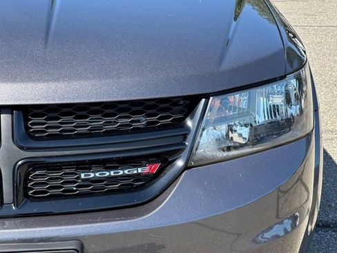 Used 2019 Dodge Journey SE w/ Blacktop Package FWD image 52