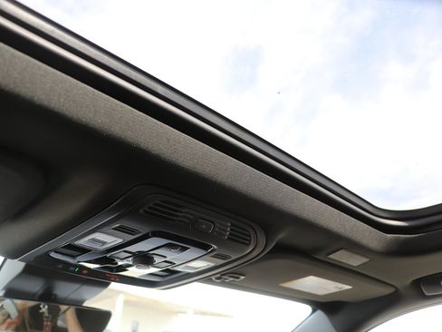New 2026 GMC Yukon XL Denali Ultimate AWD/4WD image 26