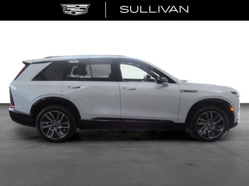New 2027 Cadillac Vistiq Sport AWD/4WD image 2